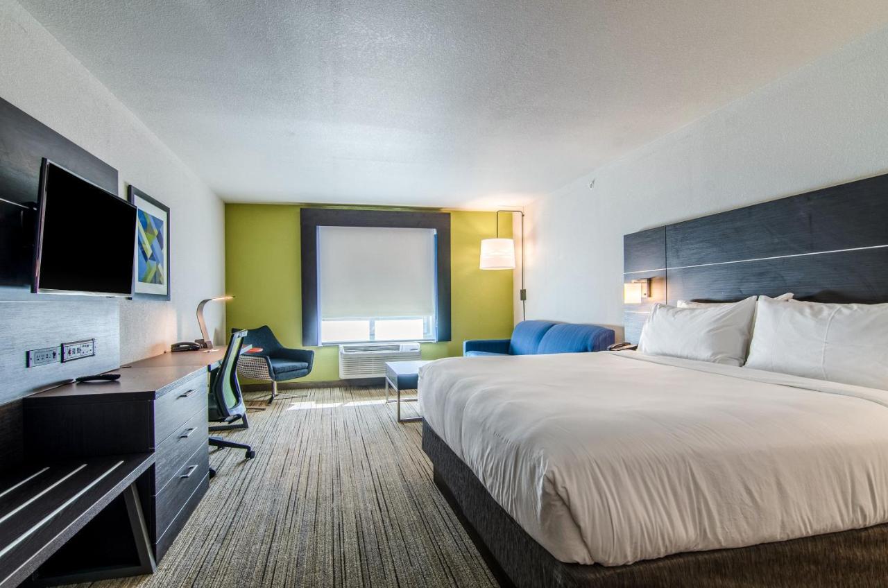 Holiday Inn Express & Suites - Atchison By Ihg Exteriör bild