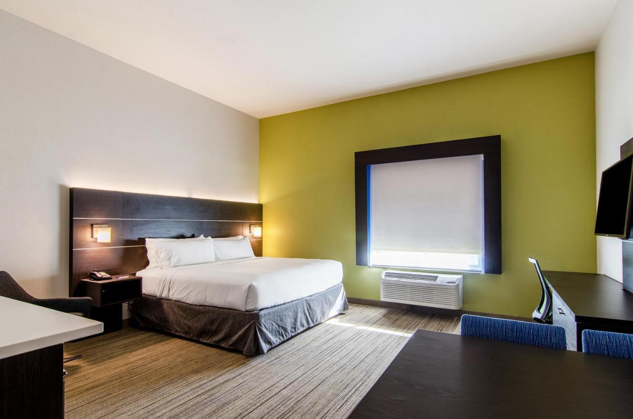 Holiday Inn Express & Suites - Atchison By Ihg Exteriör bild
