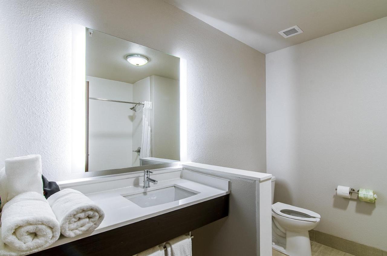Holiday Inn Express & Suites - Atchison By Ihg Exteriör bild