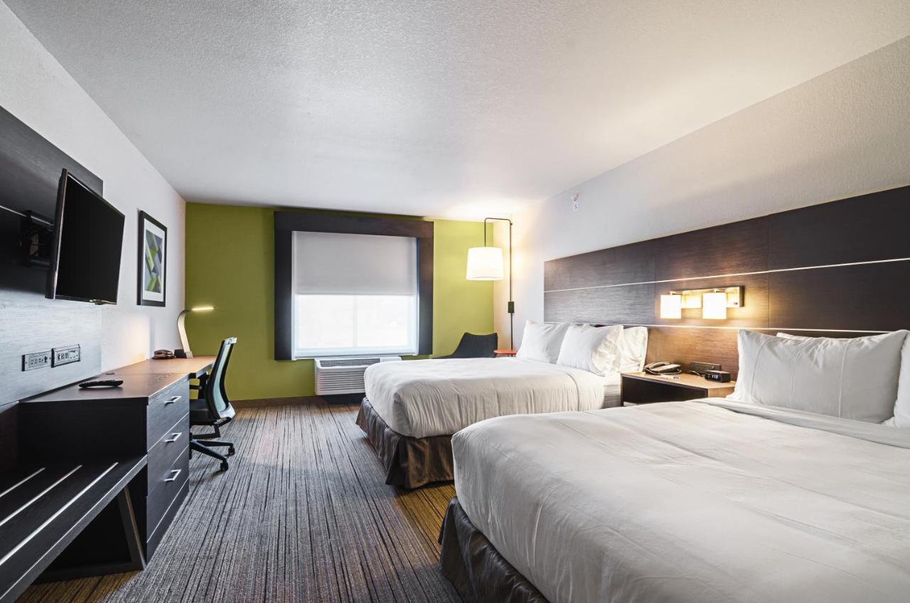 Holiday Inn Express & Suites - Atchison By Ihg Exteriör bild