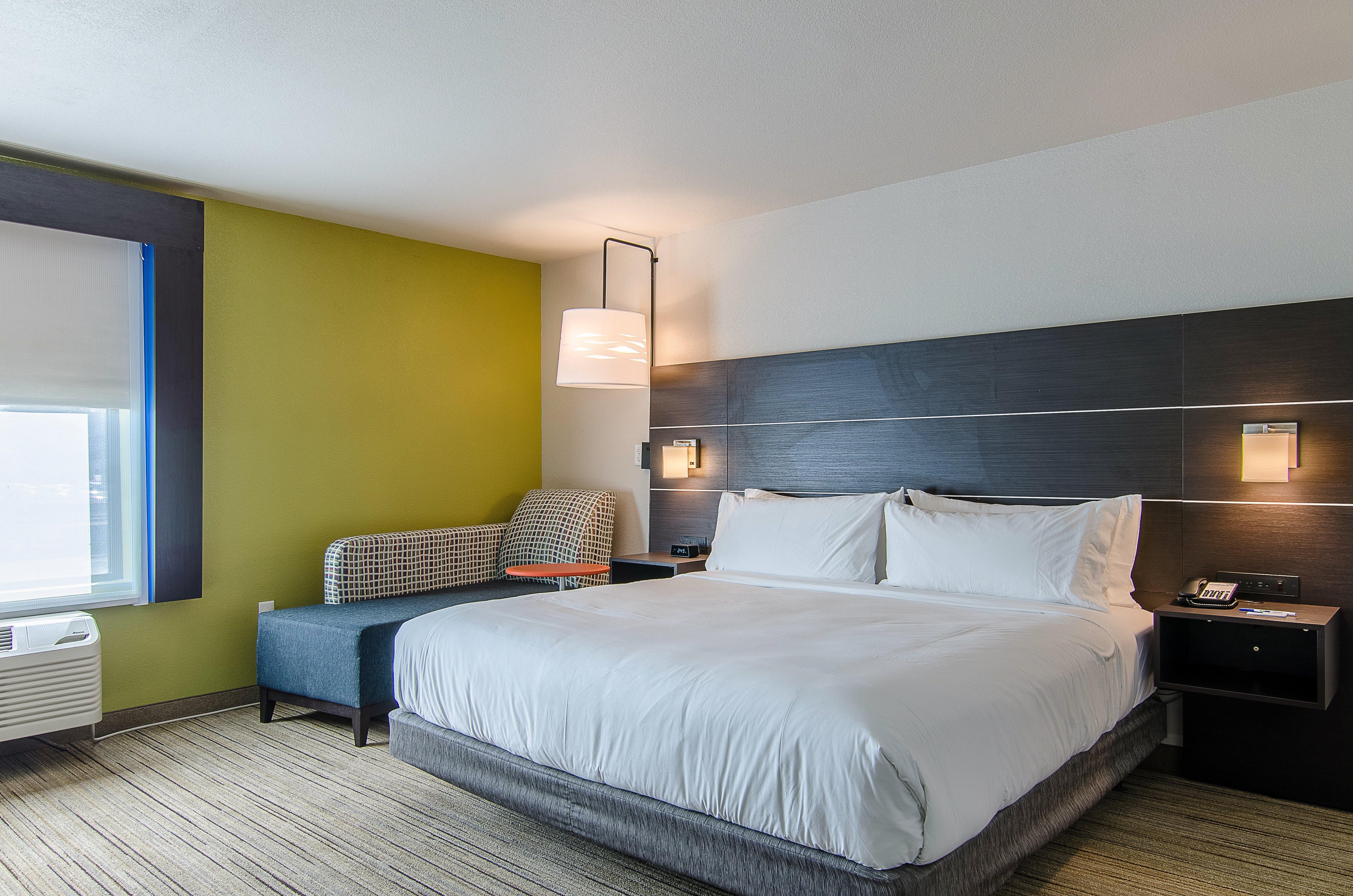 Holiday Inn Express & Suites - Atchison By Ihg Exteriör bild