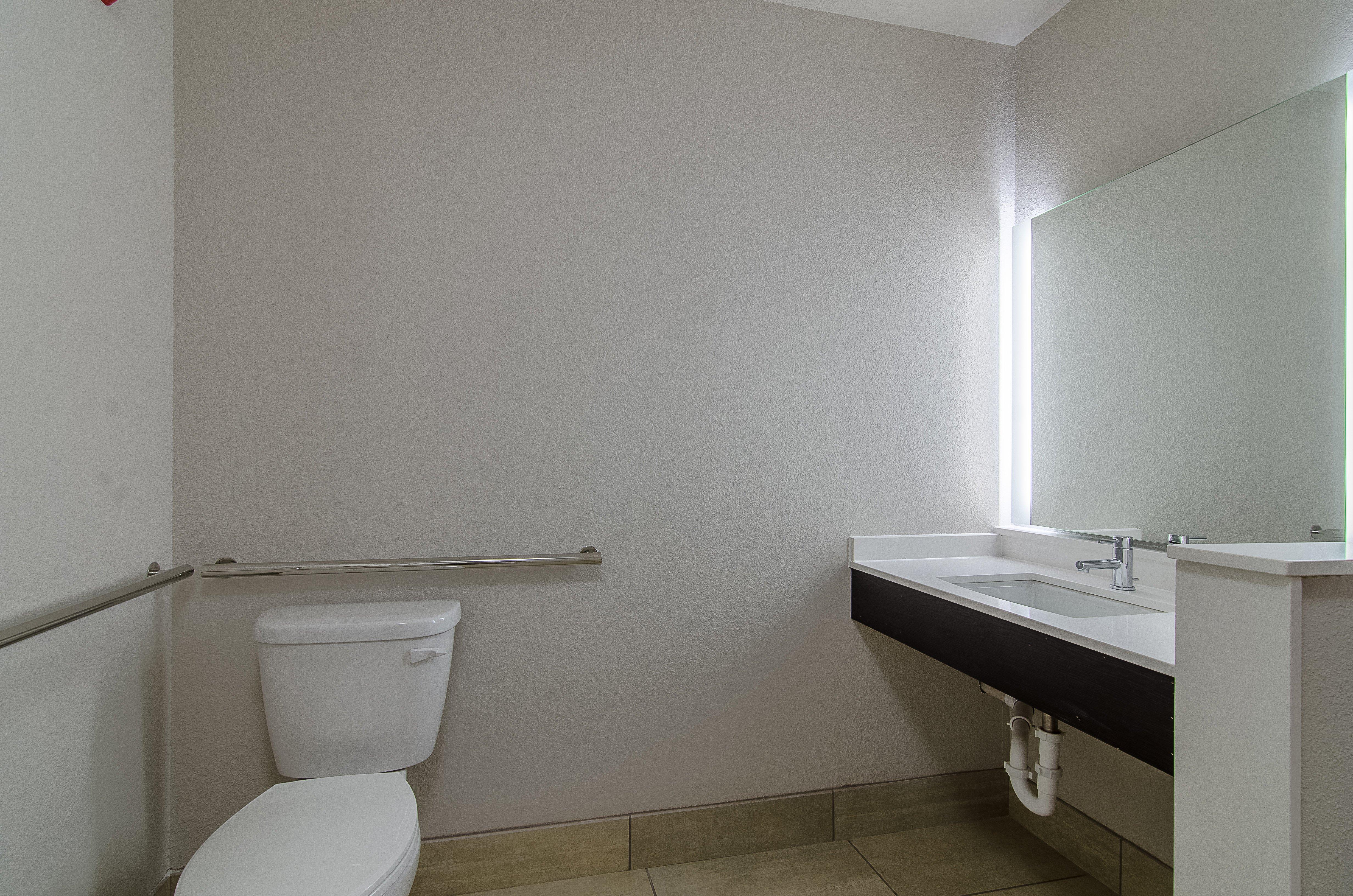 Holiday Inn Express & Suites - Atchison By Ihg Exteriör bild