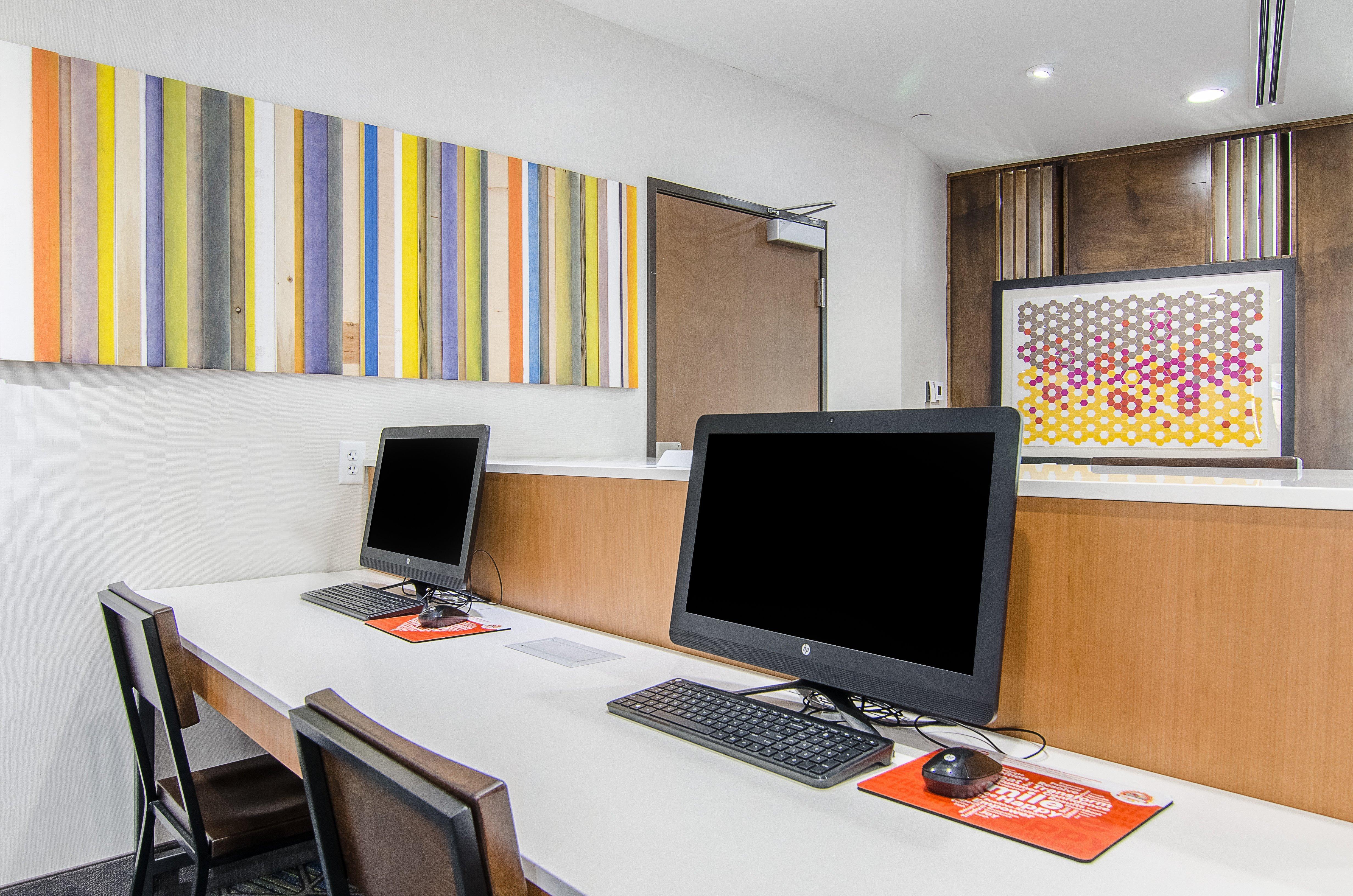 Holiday Inn Express & Suites - Atchison By Ihg Exteriör bild
